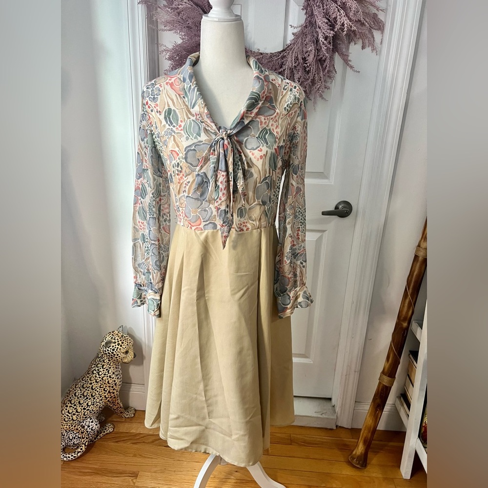 Tie-neck dress